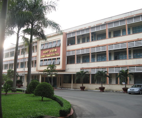 Truong-Trung-cap-Kinh-te-Ky-thuat-Thuong-mai_C72_D3694
