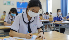 Trước khi đăng ký dự thi tốt nghiệp THPT 2024, thí sinh cần chuẩn bị giấy tờ gì?